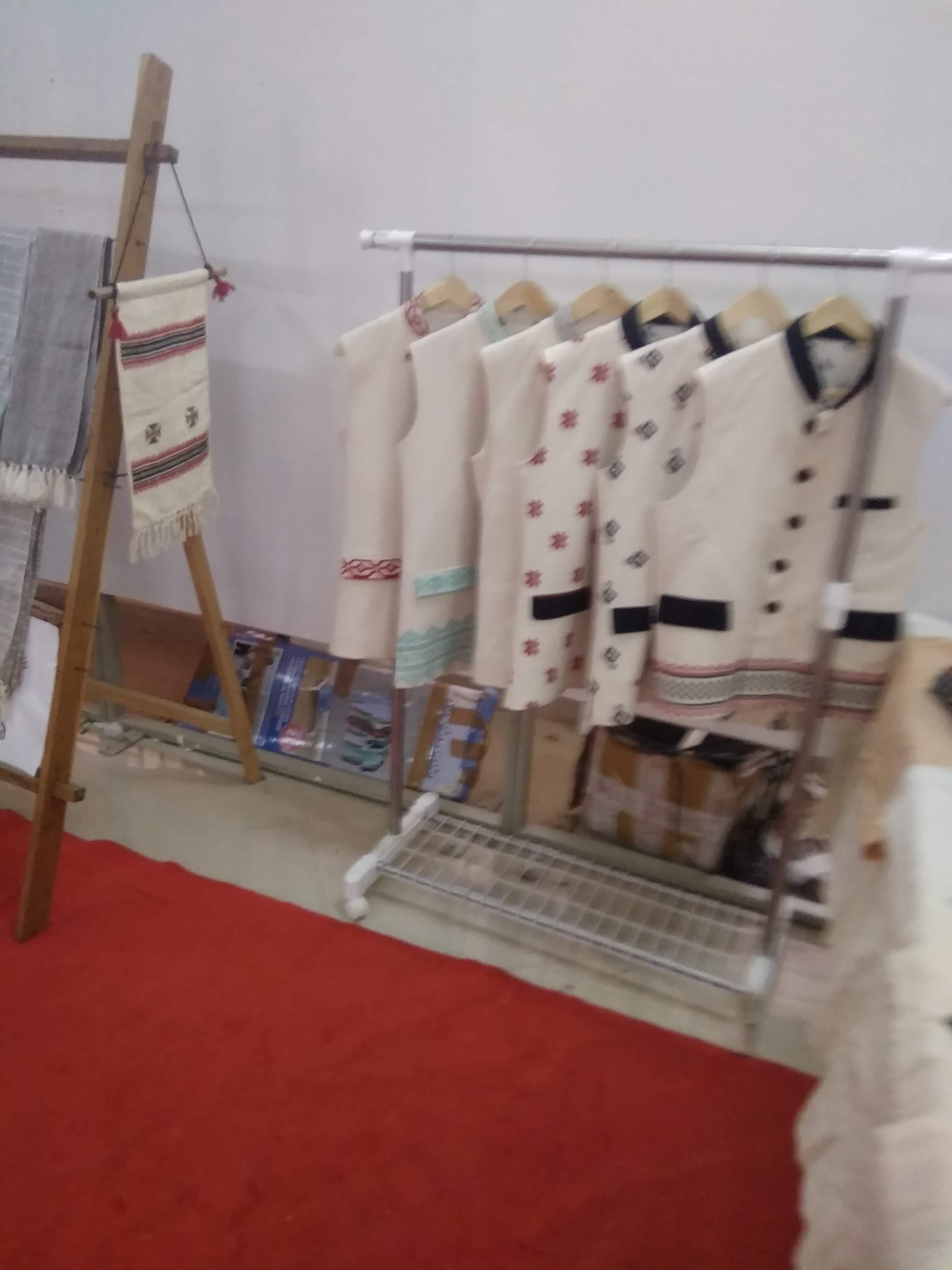 Visual merchandising — Part 2, frame 08