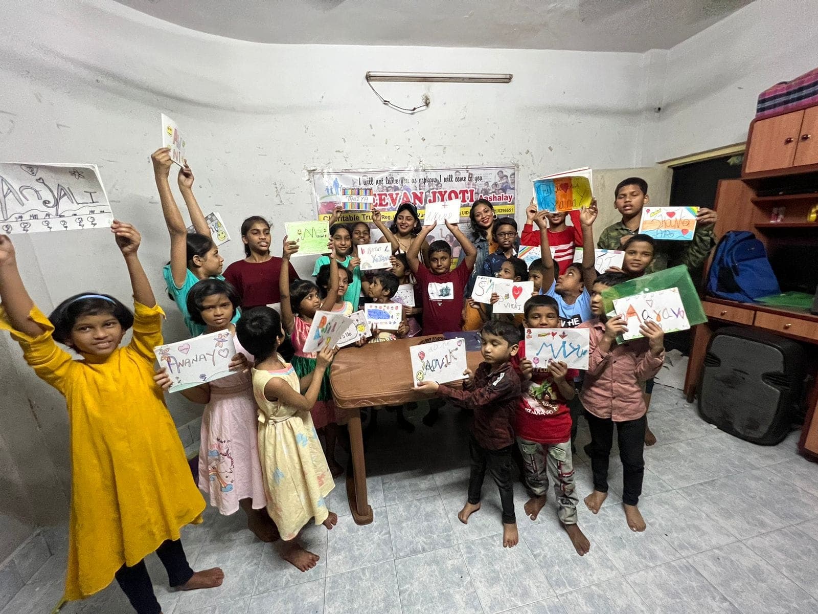 Creative workshop with NGO children — moment 02