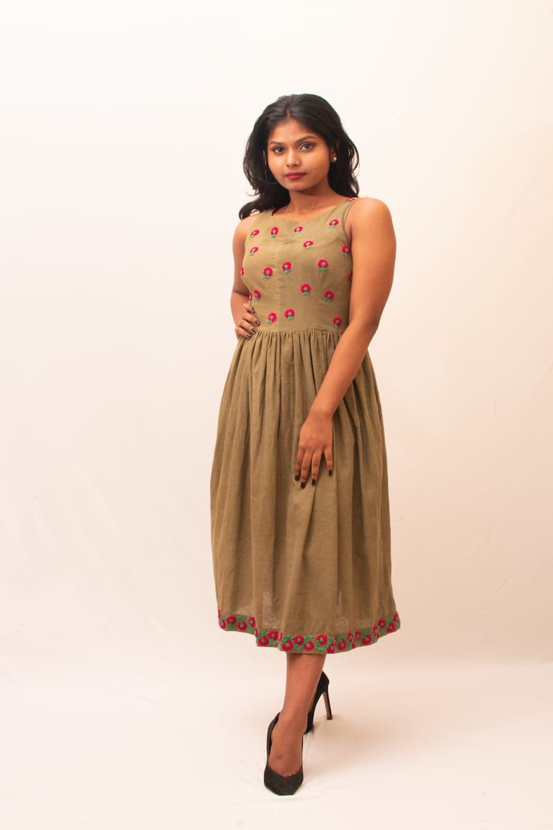 Natural dyed Khadi apparel — look 04